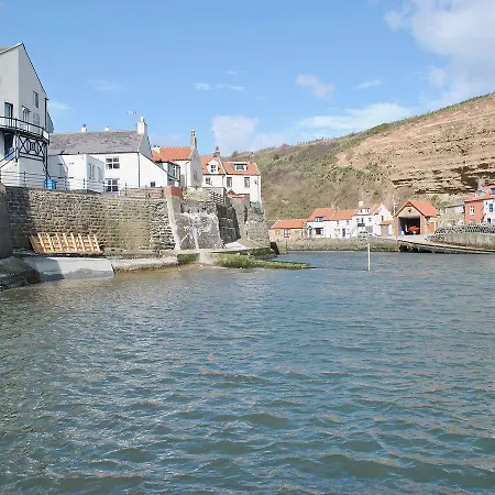 Anchor Lea * Staithes